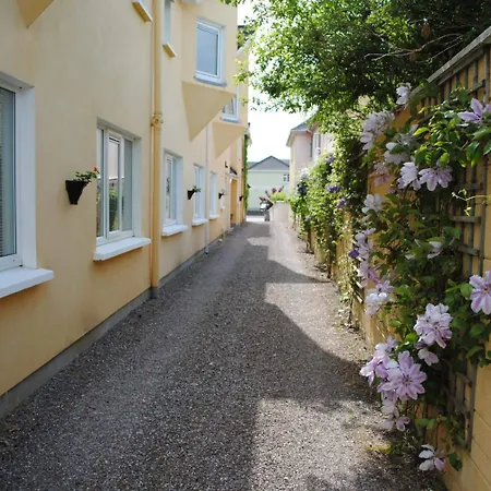 亚比小屋酒店 4*