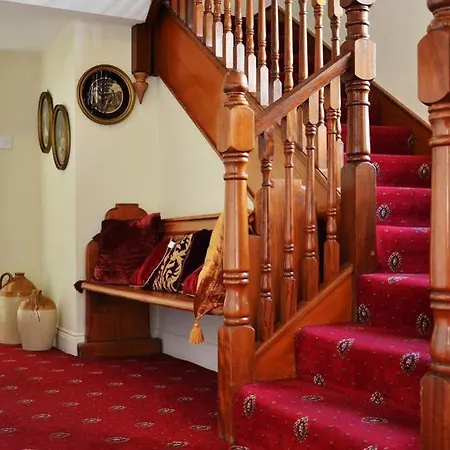 Abbey Guest house 4*