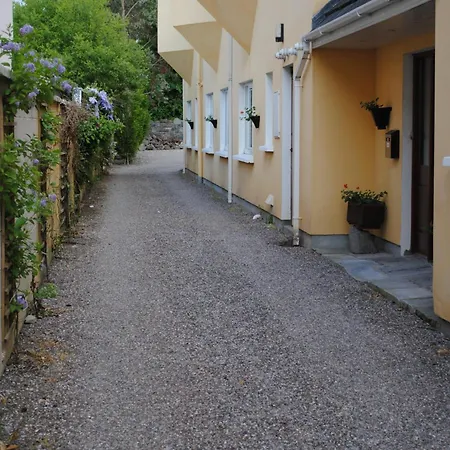 亚比小屋酒店